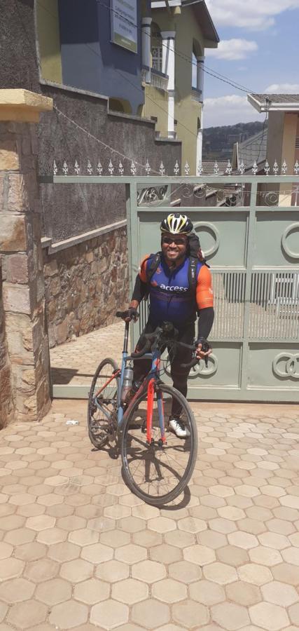 Da Vinci House Bed & Breakfast Kigali Bagian luar foto