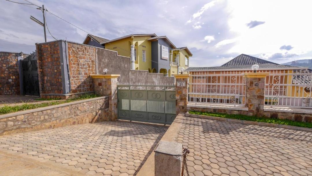 Da Vinci House Bed & Breakfast Kigali Bagian luar foto